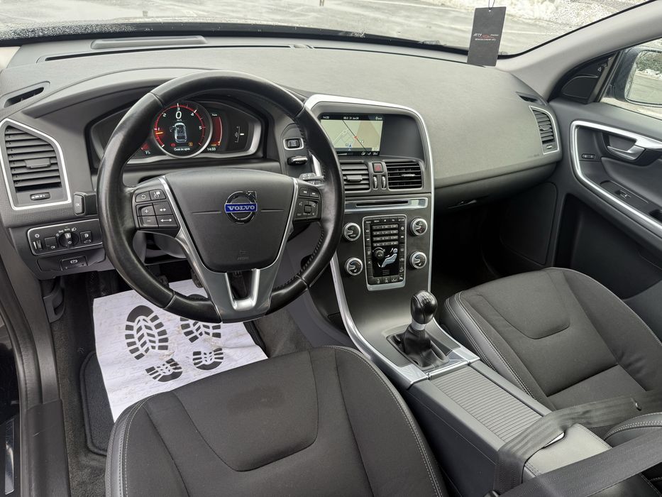 Volvo xc60 2.4 awd manual