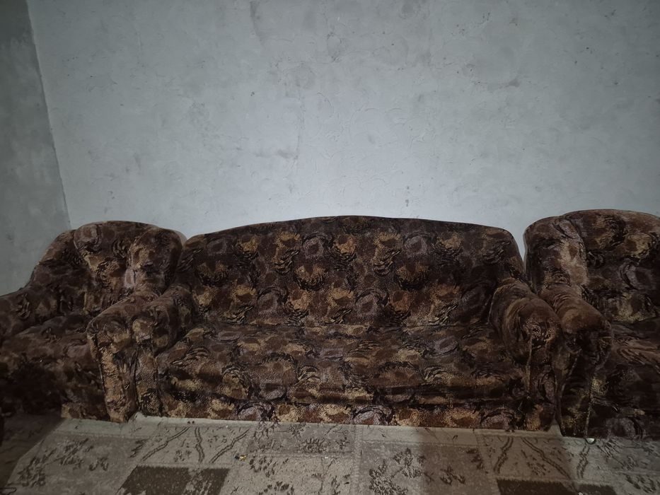 Диван сатылады 20,000 тг