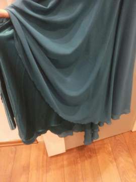 Официална рокля.