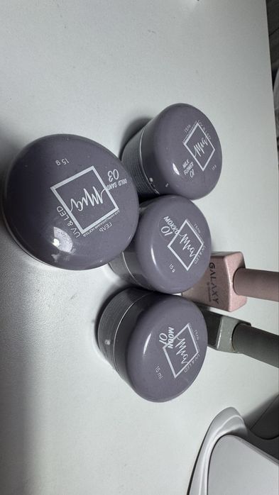 Продаю материал для маникюра