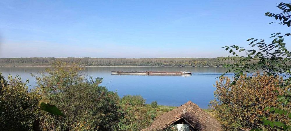 Къща за продажба в Горни Вадин на брега на река Дунав