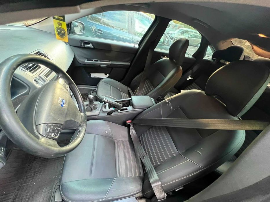 Volvo S40 II -1.6D-2009 -Citiți anunțul