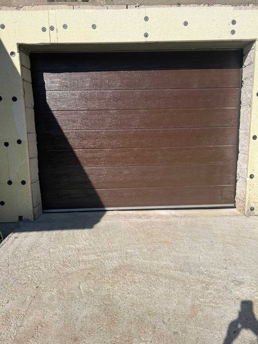 usi de garaj sectionale profesionale cu automatizari 800N