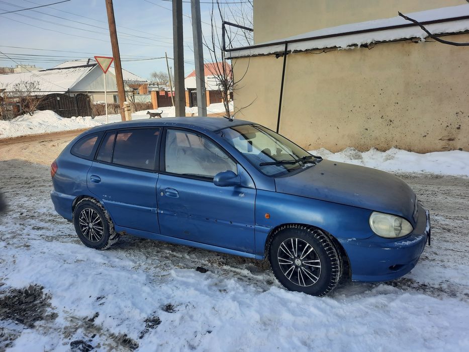 Продам kia Rio 2002 год