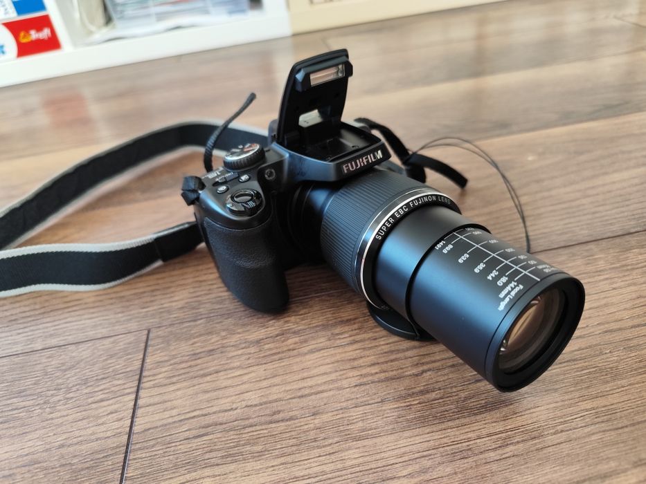 Fujifilm FinePix S8200 – 40× оптичен Zoom | 16 MP | Full HD | 16 GB