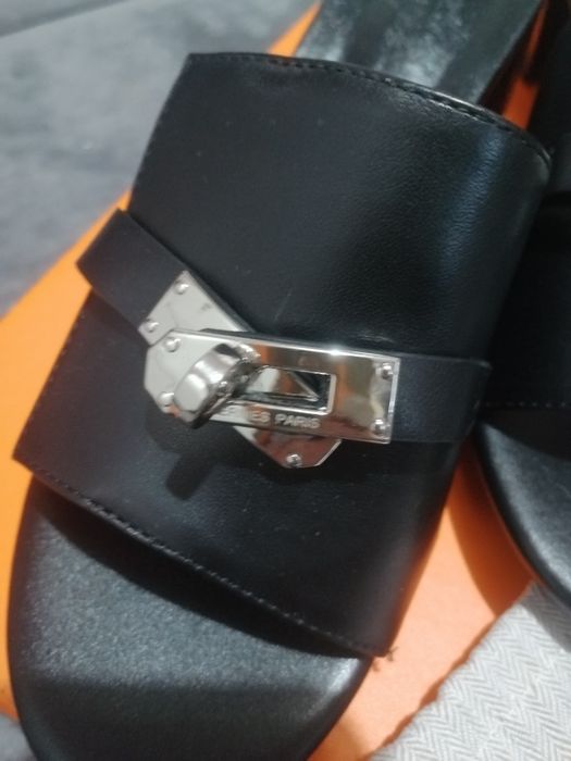 Sandale tip papuc piele 100% negre model deosebit noi mărime 38
