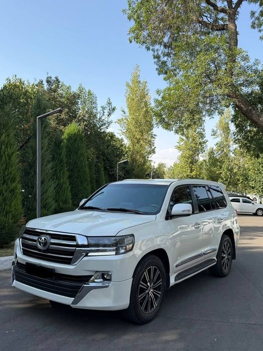 Toyota Land cruiser 200 Restayling 2021