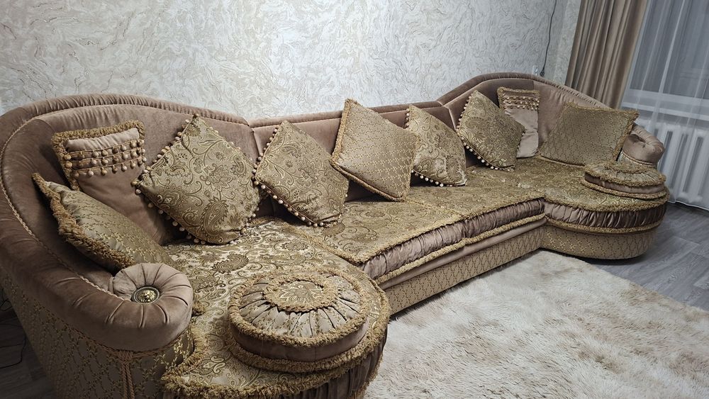 Продам диван производство,,Италия,,