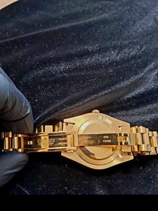 Vând  ROLEX   day-date