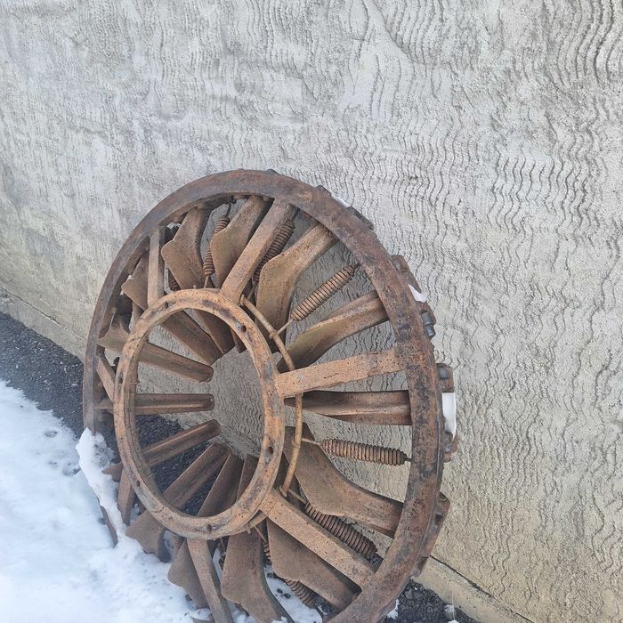 Atiderapante tractor in stare foarte buna