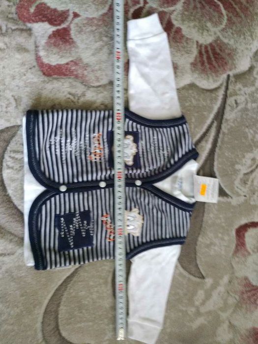 Комплект памучна блузка и жилетка