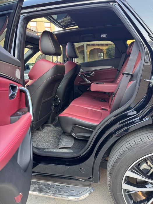 Jetour x70 plus.