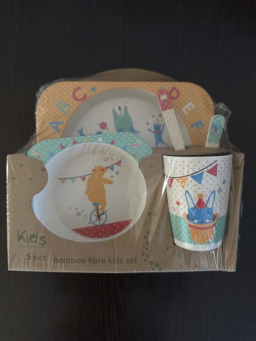 Бамбуковая посуда для детей.