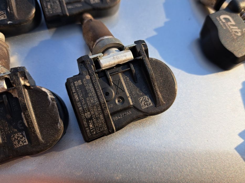 4бр. TPMS датчици вентили БМВ F10 G30 E60 X5 сензори гуми Мерцедес
