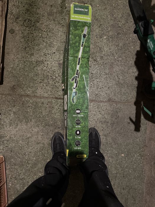 Акумулаторна резачка за клони