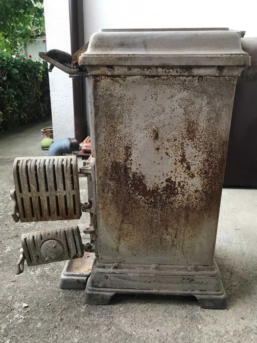 Винтидж печка на дърва и въглища Вулкань