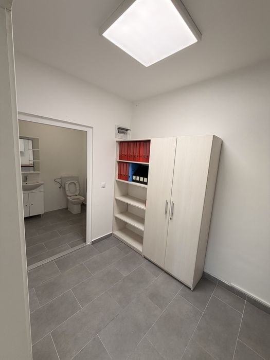 Spatiu comercial de inchiriat Ared