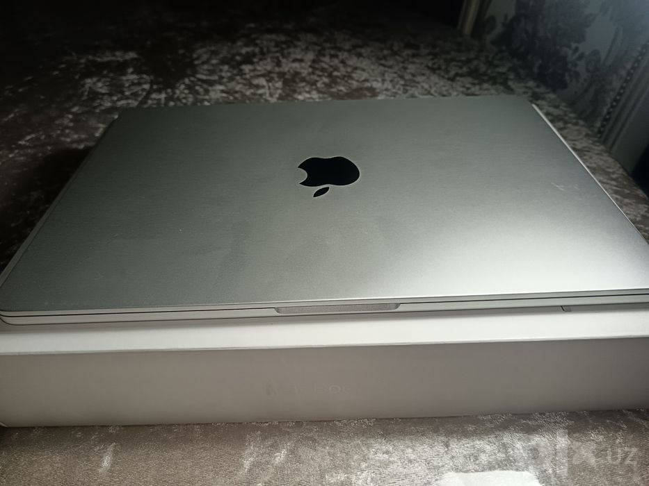 Macbook air m4 24/512