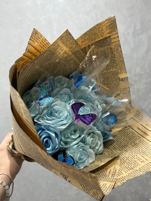 розы из атластной ленты