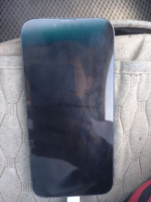 Iphone 13 емкость 100%