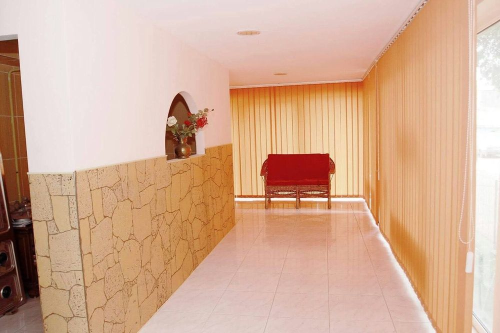 Vand apartament parter