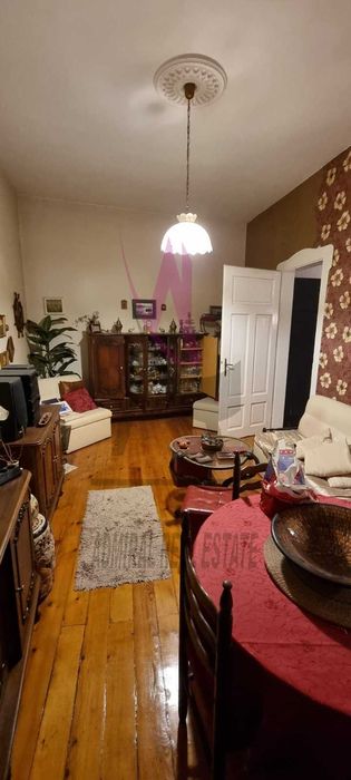 Дава се под наем Тристаен апартамент в Варна, Гръцка махала - 70 кв.м за 375 € - Снимка #1