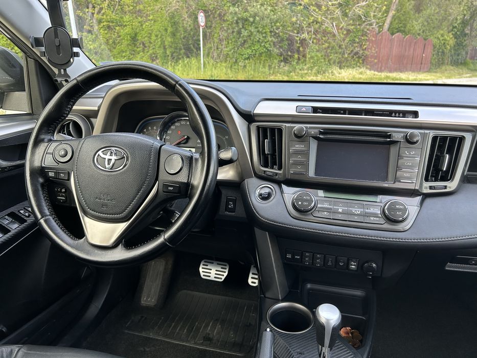 Toyota Rav4 2.2 АВТОМАТ 4х4