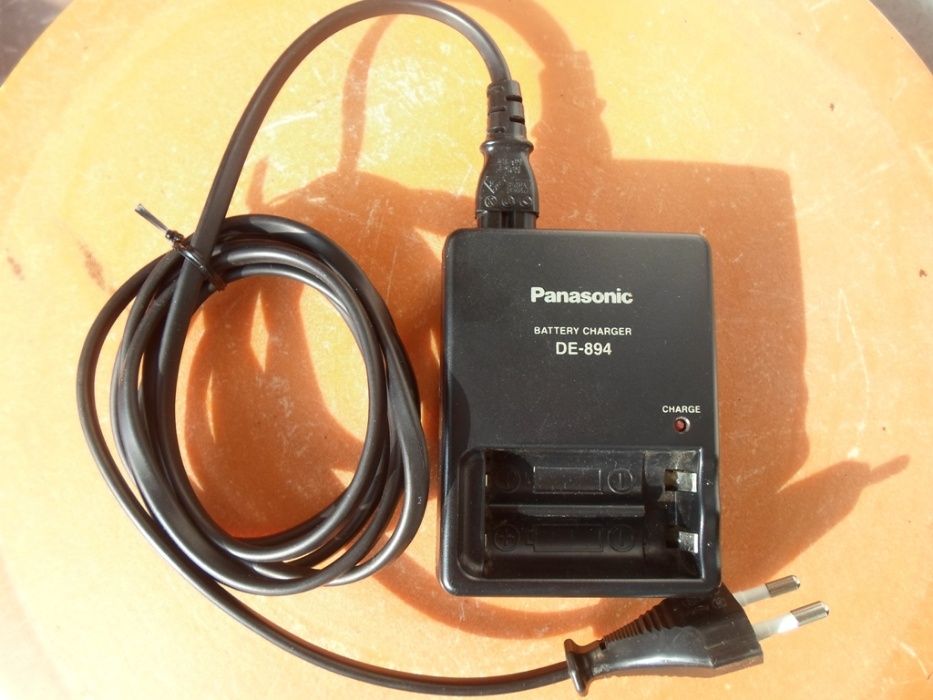 Зарядно за АА батерии