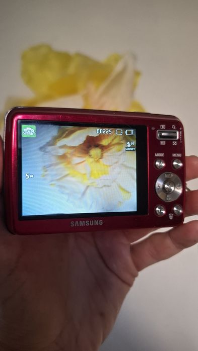 Компактен дигитален фотоапарат Samsung PL10