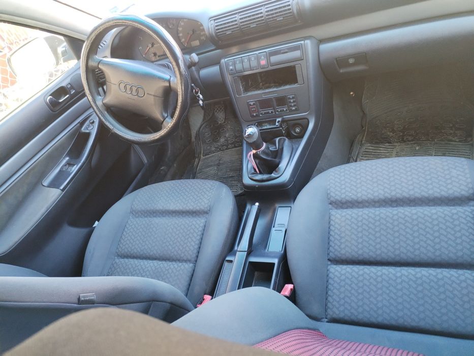 Ауди а4 б5 на части