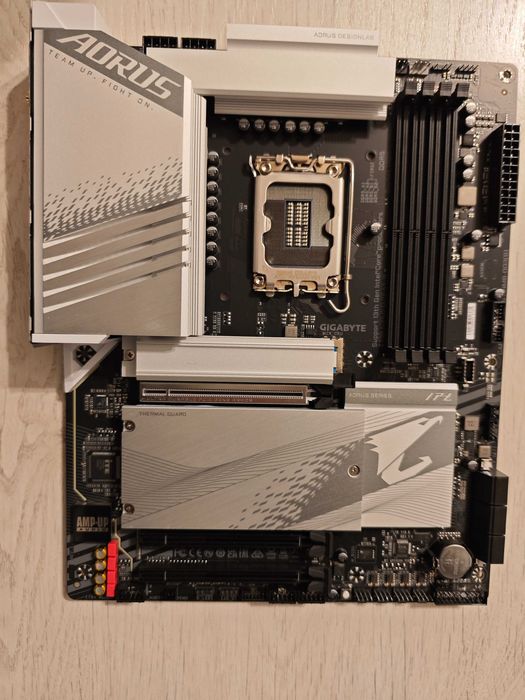 Placa de baza Gigabyte Z790 aorus elite ax-w
