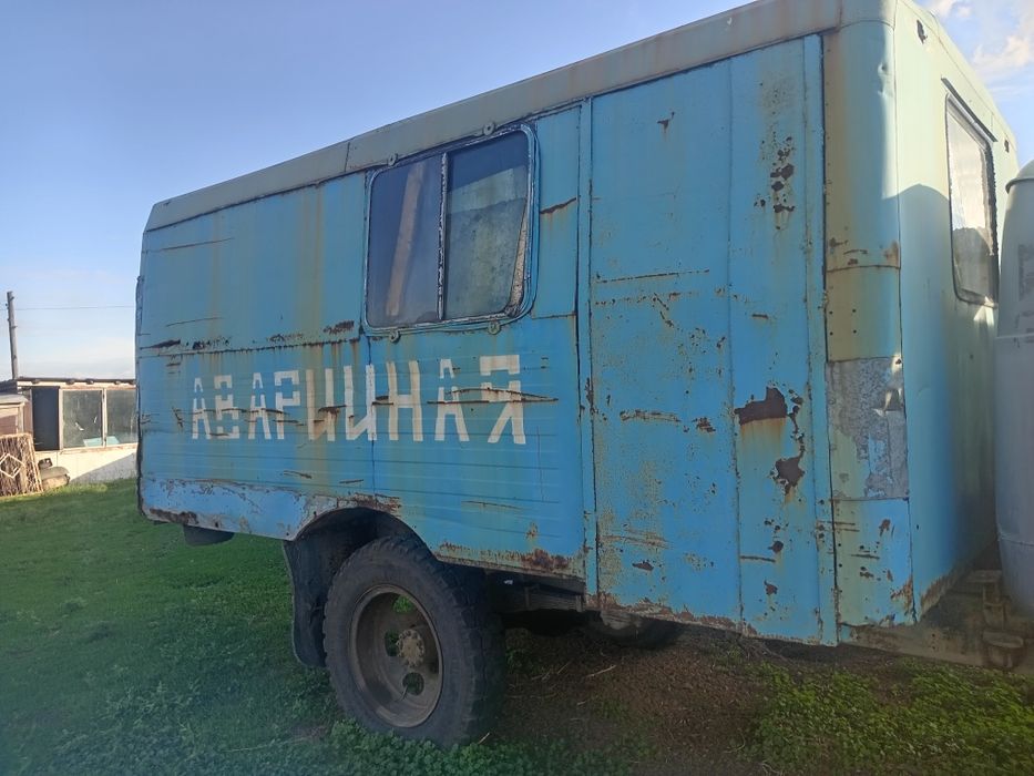 Продам будку вместе с рамой 2 колеса