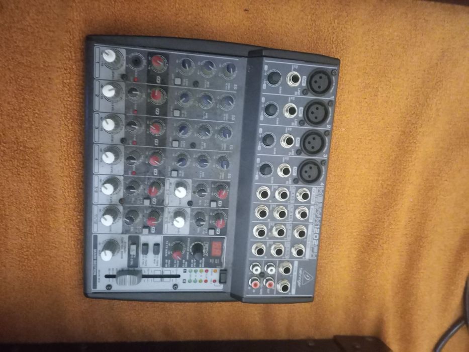Пулт Yamaha, стъпало Yamaha, Behringer пулт