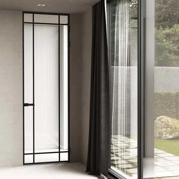 Металическая межкомнатная дверь с остеклением. Loft Лофт