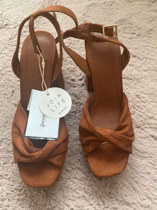 Sandale Stradivarius