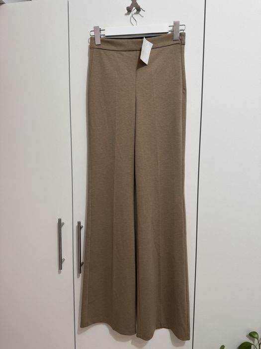 Pantaloni evazati cu talie inalta bej maro Zara marimea S