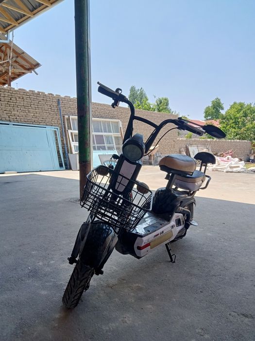 Electr skuter sotiladi