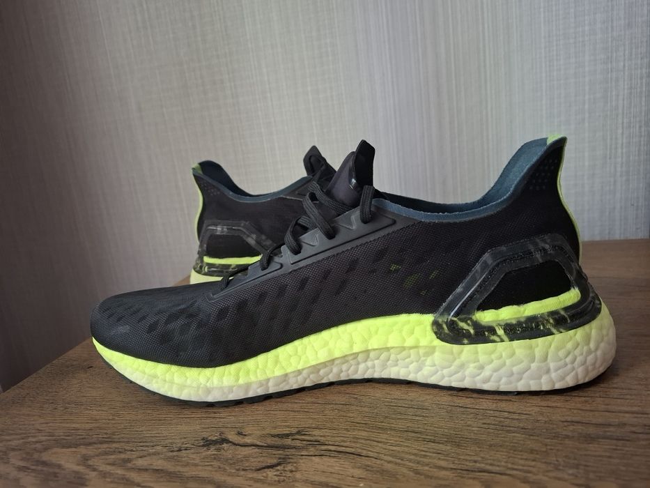 Adidas Ultra Boost маратонки 44.5 номер.
