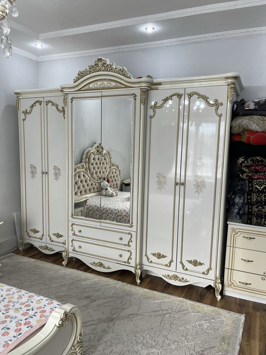 Продам спальный гарнитур б/у 400000 Алматы