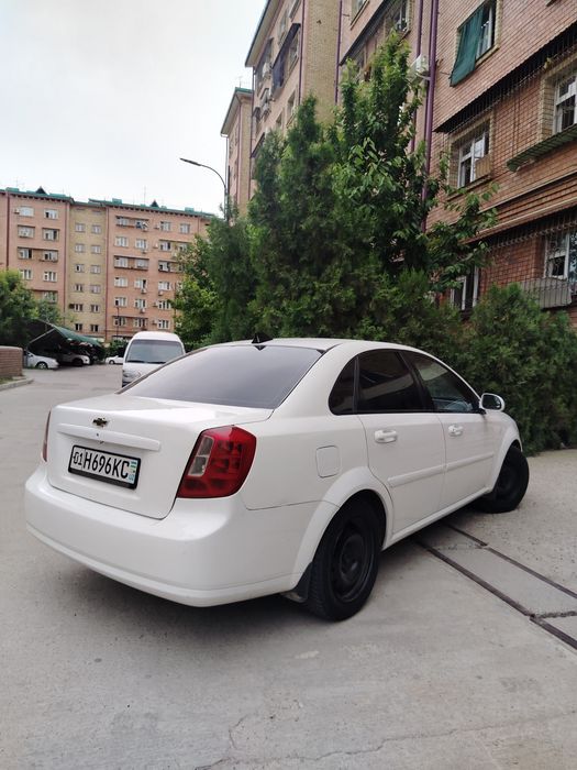 2013 yil Laseti 1.8 Prabeg 205