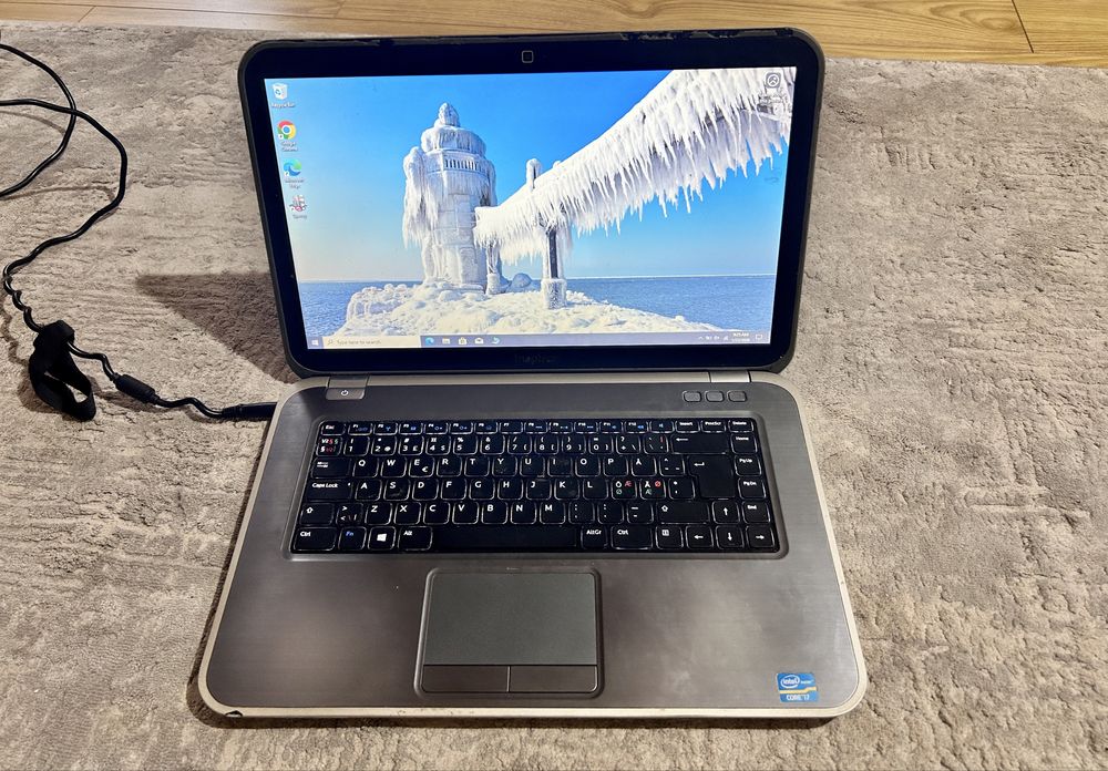 Laptop Dell i7 ssd 512 gb tastatura iluminata