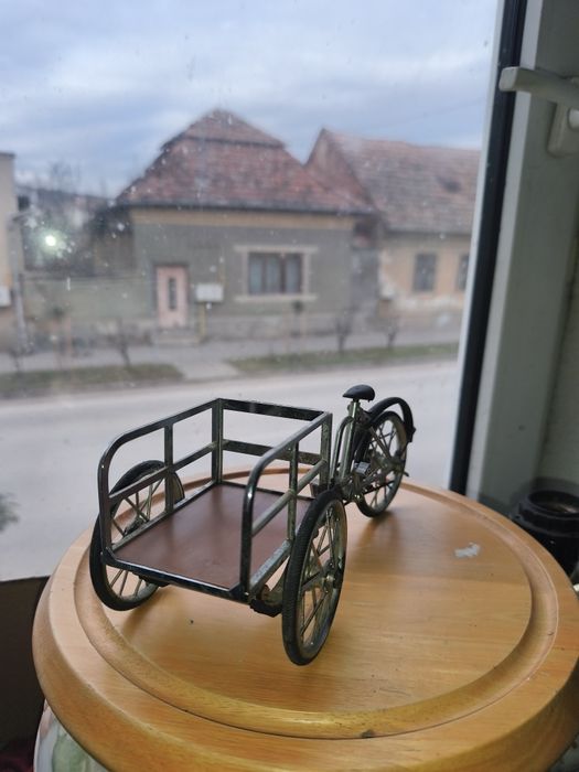 Tricicleta decorativă