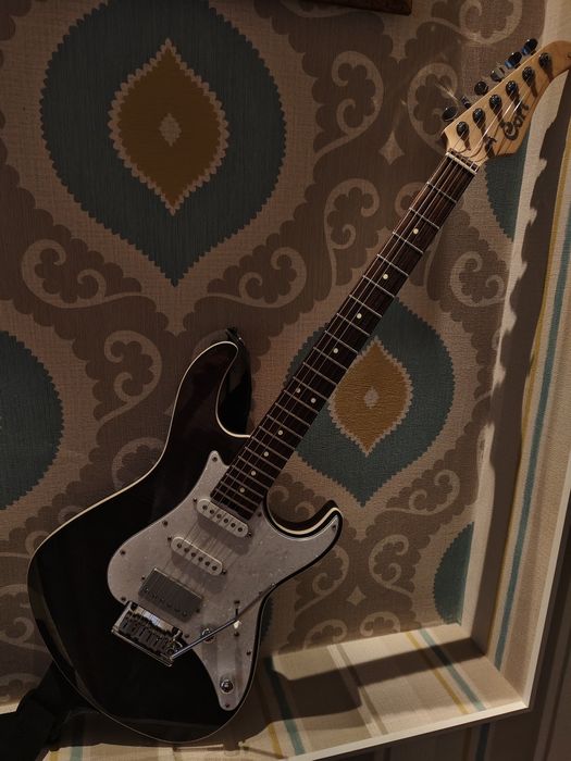 электрогитара Cort G280