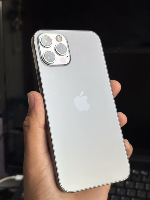 Продам iPhone 12 Pro,Apple 12 Pro,Айфон 12 Про