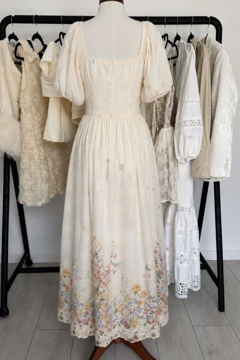 Rochie Eleganta Cu Detalii Florale