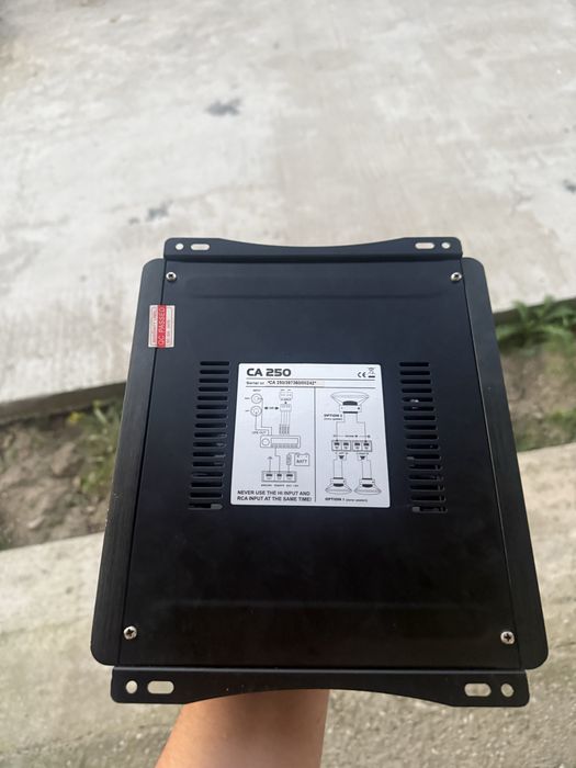 Statie auto Amplficator calibre racing, 400w