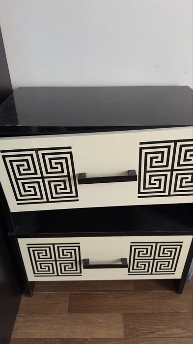 Продаю тумбочку!