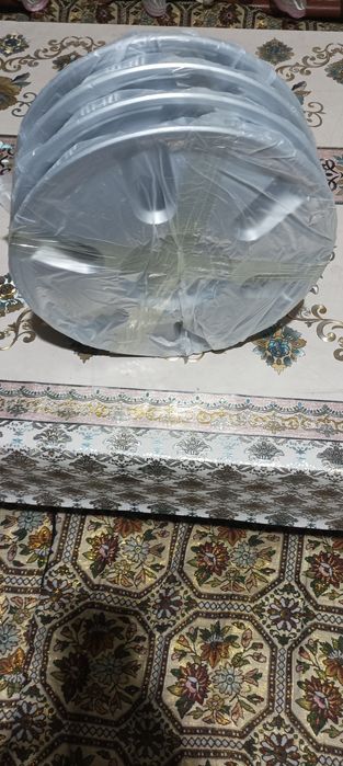 Sotiladi Damas kalpak