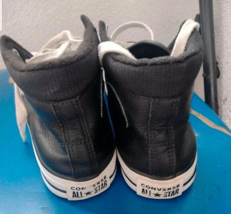 Converse înalți negri mărimea 40