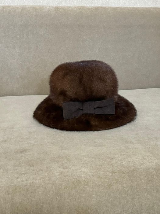 Продам норковые шапки . Цена 5000тг.